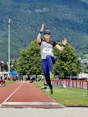 Valentina Baier beim Absprung zum neuen Rekord von 3,88 m